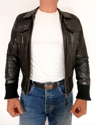 Bomber de cuero negro