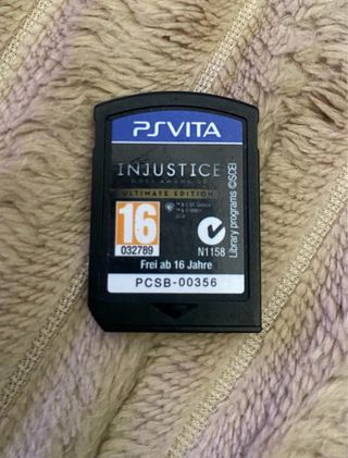 PS Vita Injustice Ultimate Edition-cartucho