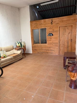 Casa de 210 m2 con cochera