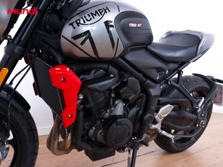 TRIUMPH TRIDENT 660 