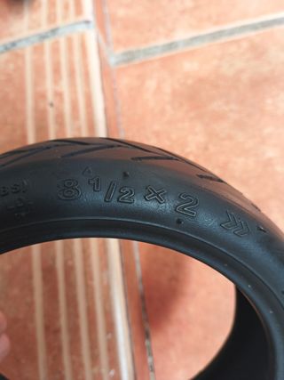 Rueda para patinete eléctrico nueva es estrenar.