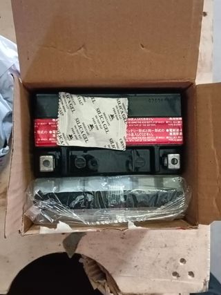 Batería Yuasa YTX9-BS AGM Combi Pack