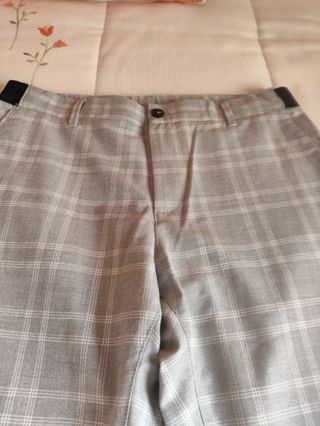 Pantalón de cuadros Zara gris