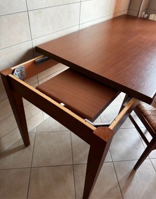 Tavolo allungabile legno 140/175 x 80 e 6 sedie 