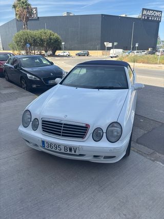 Mercedes-Benz CLK 2002 NACIONAL Y MANUAL (CARFAX)