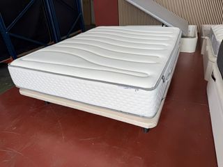 Base Tapizada y Colchón Flex Louise 150x190