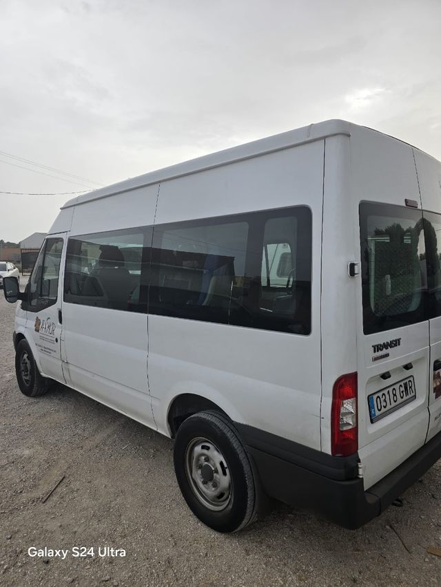 Ford Transit 2010