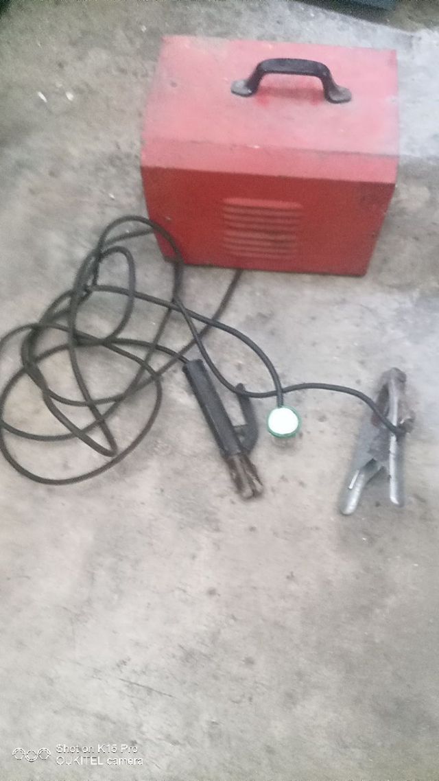 Máquina de Soldar Roja