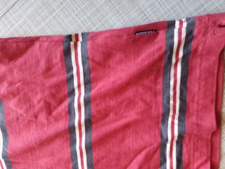 T-shirt Volcom a righe rosse