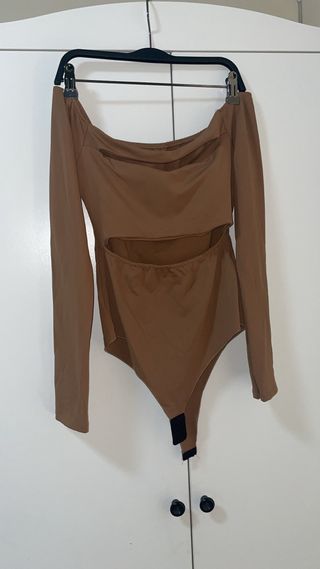 Body marrone manica lunga cut-out