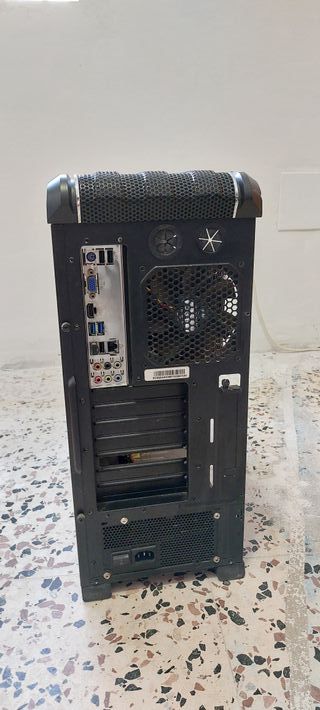 Servidor NAS 38TB con Unraid
