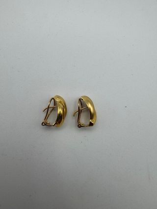 011-04-00359 PENDIENTES CIERRE OMEGA ORO 18K