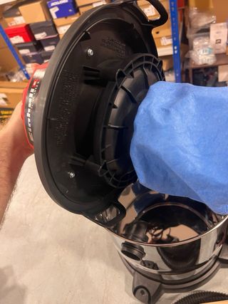 Einhell Aspirador Sólidos/Líquidos TC-VC 1812 S