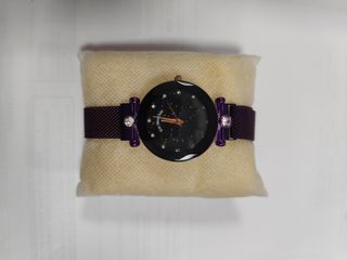 Reloj de Pulsera Magnético Morado