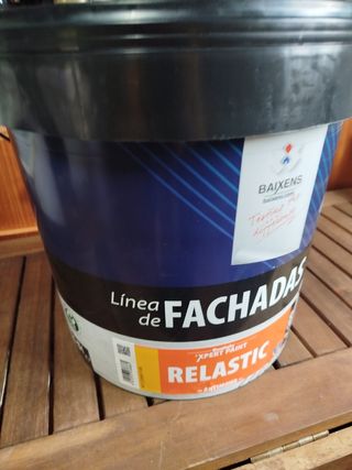 2 botes de Pintura Fachadas RELASTIC Baixens Alta