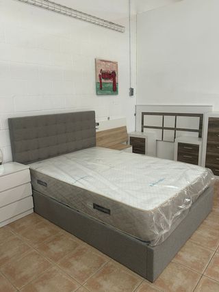 Cama Matrimonio Moderna - Cabezal 135 cm 