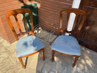 2 Sedie in legno con seduta imbottita