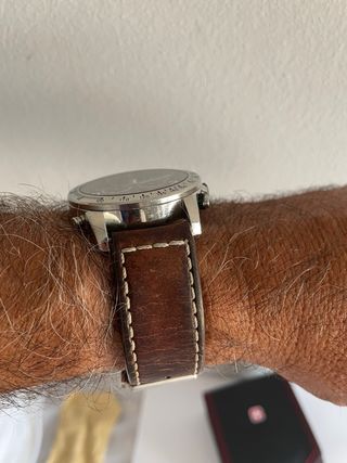 Reloj Swiss Military Cronógrafo Negro y Marrón