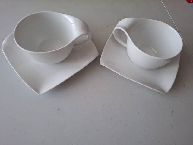 2 Tazas con Plato Porcelana