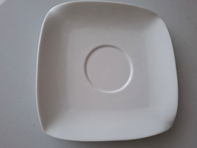 2 Tazas con Plato Porcelana