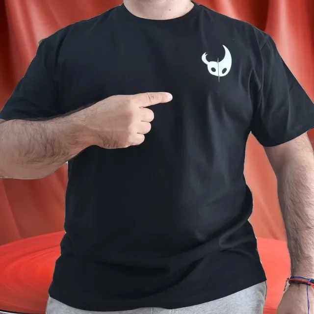 Camiseta Hollow Knight Negra