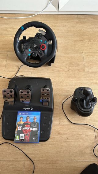 Volante Logitech + Pedales + Cambio + F1 2022