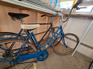 Bicicleta azul vintage