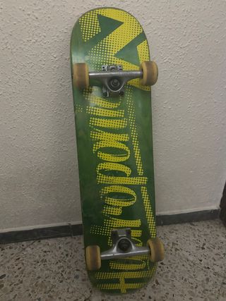 Monopatín Skate Verde y Amarillo