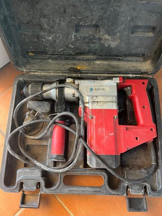 Taladro percutor Technic