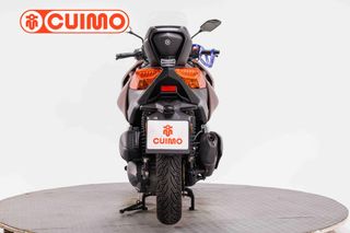 YAMAHA XMAX 300