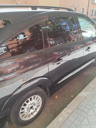 SsangYong Rodius 2006