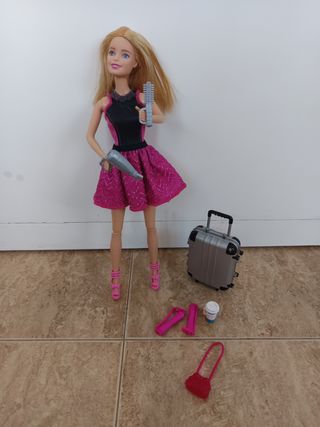 Barbie Peluquera con Accesorios