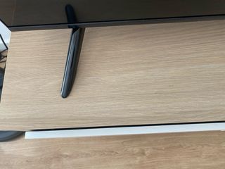 Mueble TV madera beige y blanco