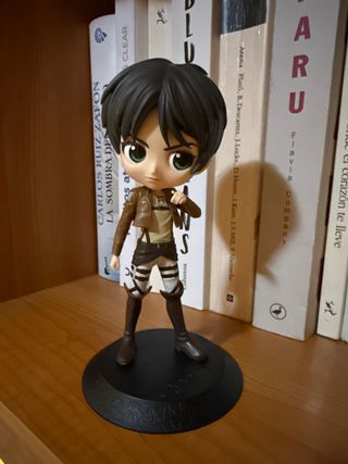 Figura Qposket Attack on Titan Eren