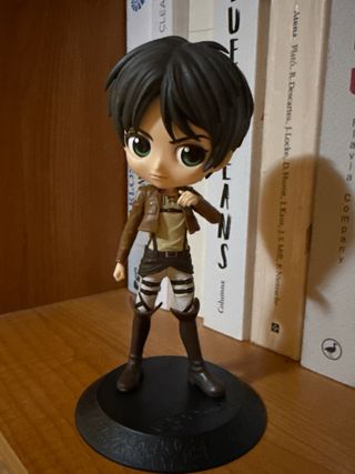 Figura Qposket Attack on Titan Eren