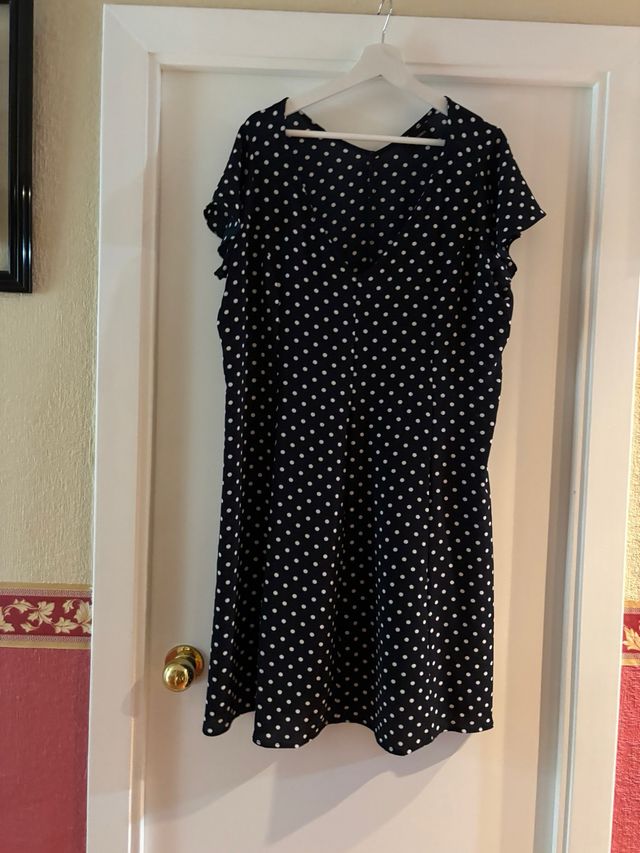 Vestido de topos marino y blanco