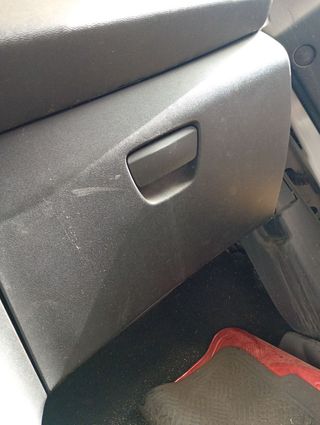 GUANTERA PEUGEOT 208