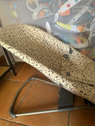 Hamaca BabyBjörn con estampado