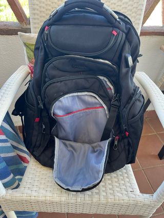 Mochila Kroser Negra y Roja