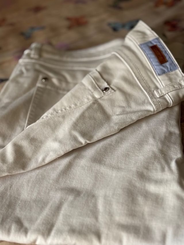 Pantalón blanco de 5 bolsillos