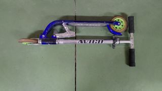 Patinete Avigo azul