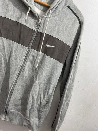 ¡¡OFERTA!! Talla L Chaqueta Nike Gris 