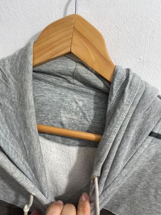 ¡¡OFERTA!! Talla L Chaqueta Nike Gris 