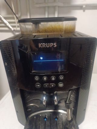 Cafetera Krups Super Automática, con avería.