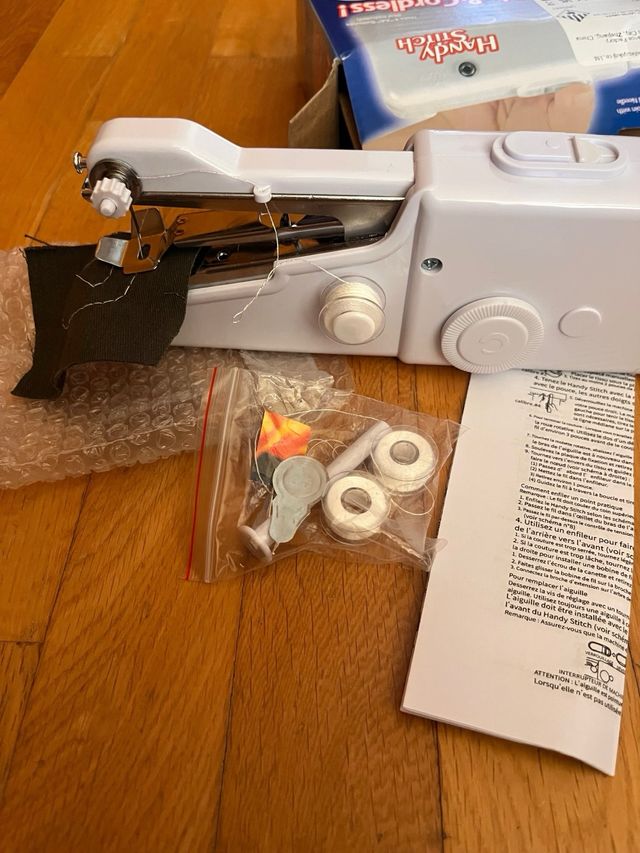 Máquina de Coser Portátil Handy Stitch CS-101B