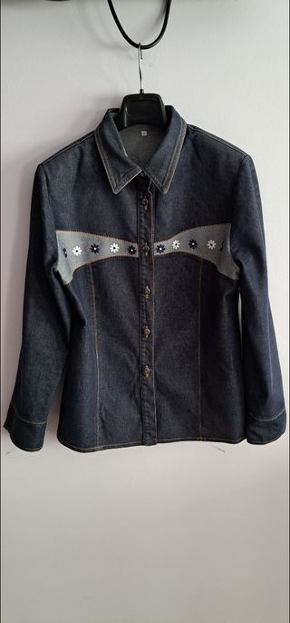 Chaqueta Vaquera con Flores