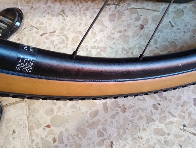 Ruedas Hunt Gravel Race Microspline