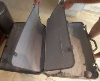 Samsonite Suitcase
Maleta Samsonite