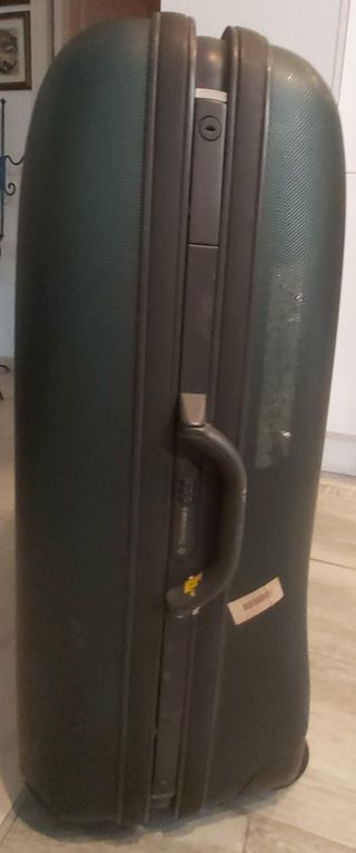 Samsonite Suitcase
Maleta Samsonite