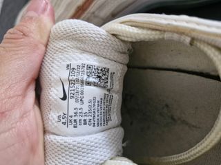 Zapatillas Nike Air Max Blancas y Doradas